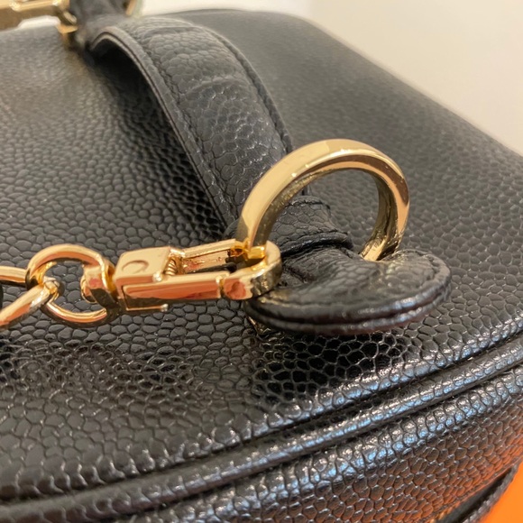 💓Sold💓Chanel Vintage Black Caviar Vanity Case - Picture 13 of 16